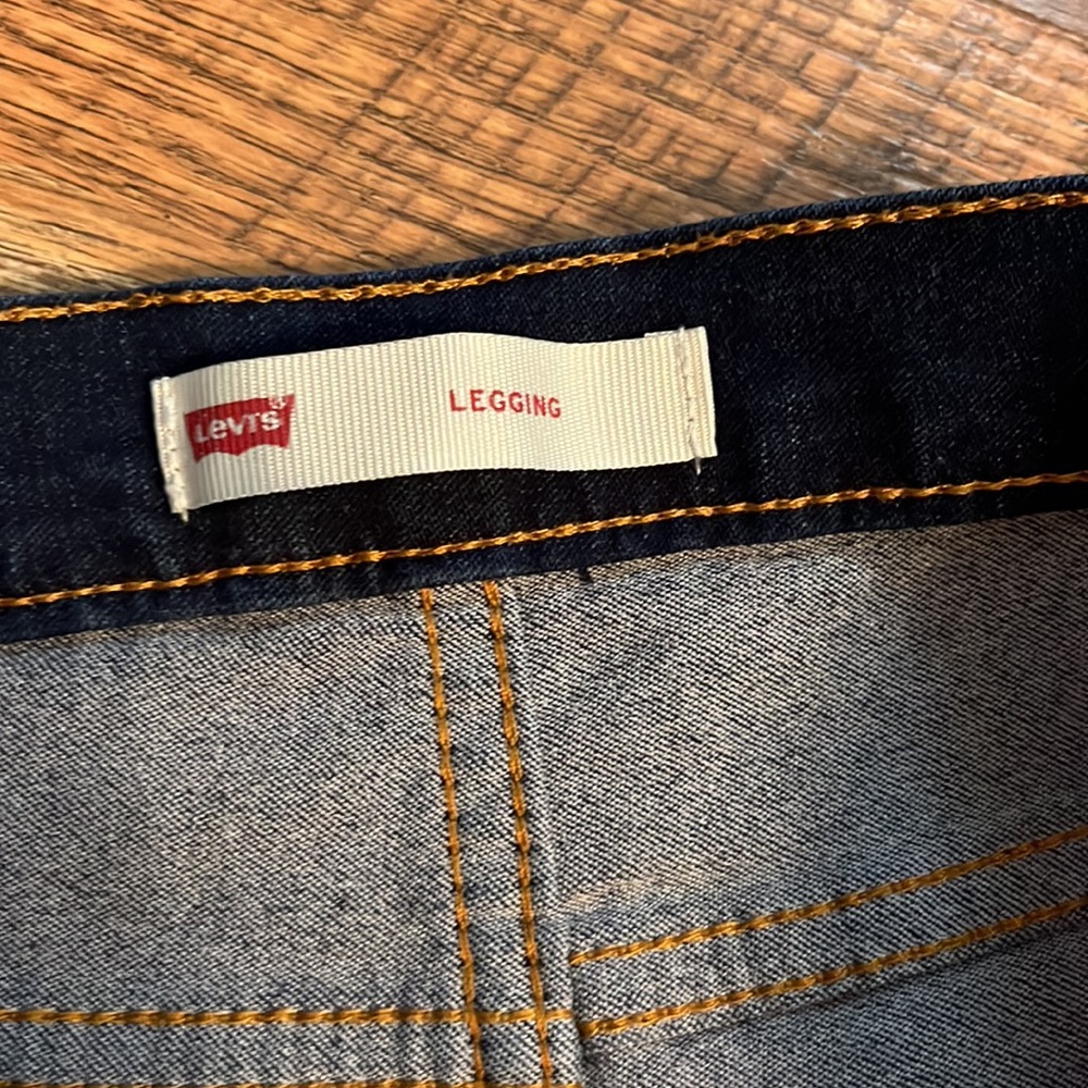 Levi’s Girls Jegging Size 12~Excellent Condition, worn once 😁 - Picture 2 of 4